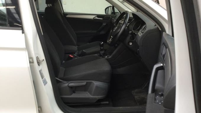 2025 Volkswagen Tiguan