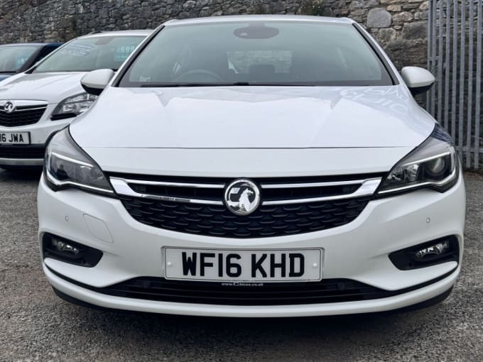 2025 Vauxhall Astra