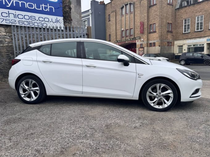 2025 Vauxhall Astra