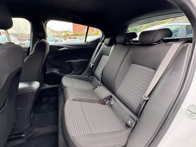 2025 Vauxhall Astra