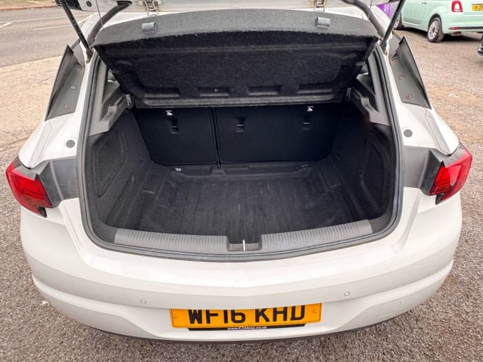 2025 Vauxhall Astra