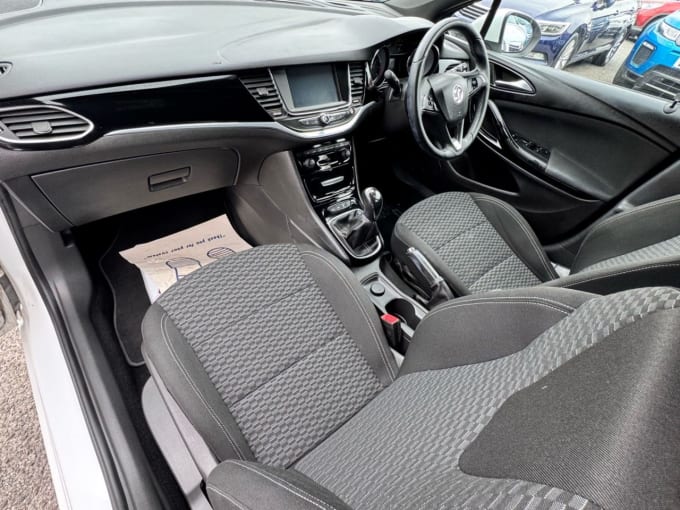2025 Vauxhall Astra