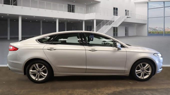 2025 Ford Mondeo