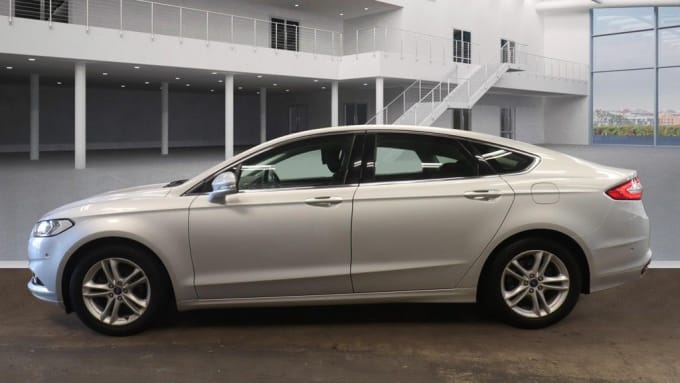 2025 Ford Mondeo