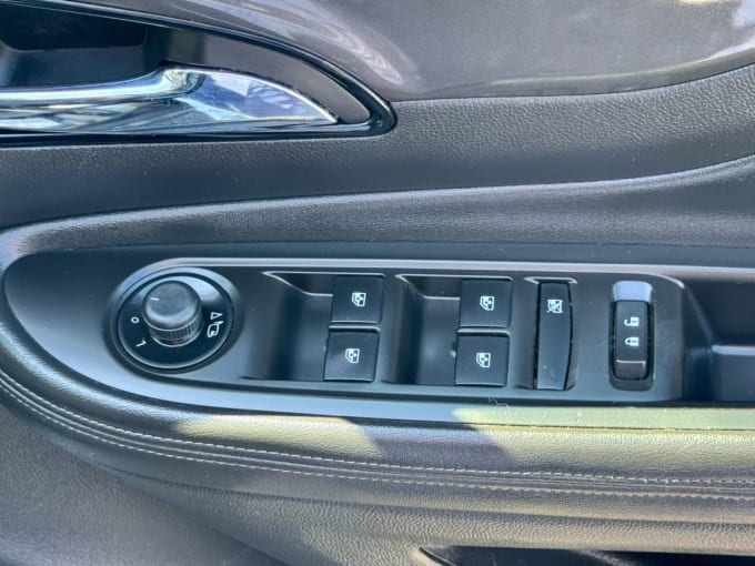 2025 Vauxhall Mokka X