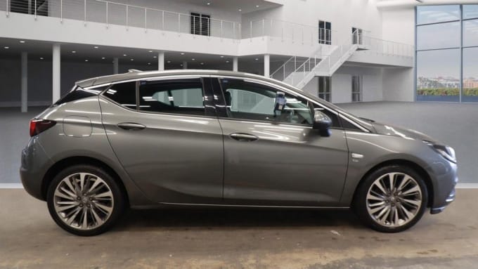 2025 Vauxhall Astra