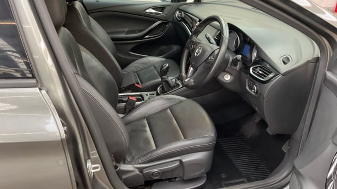 2025 Vauxhall Astra