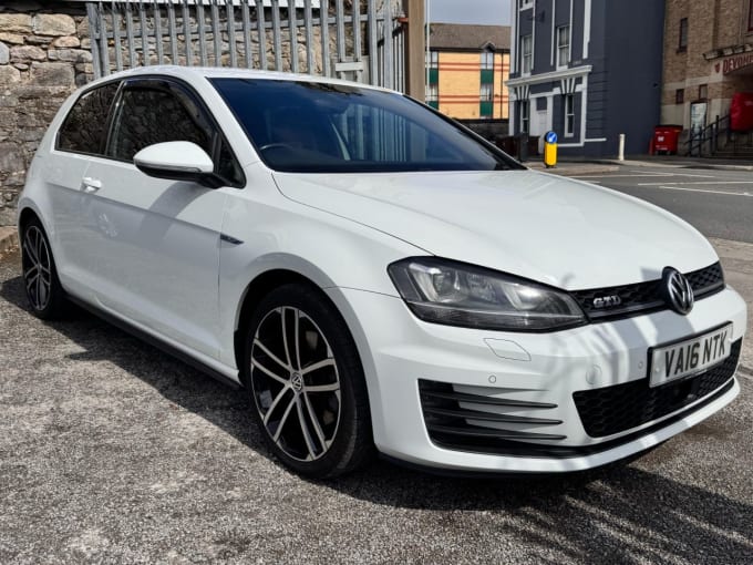 2025 Volkswagen Golf