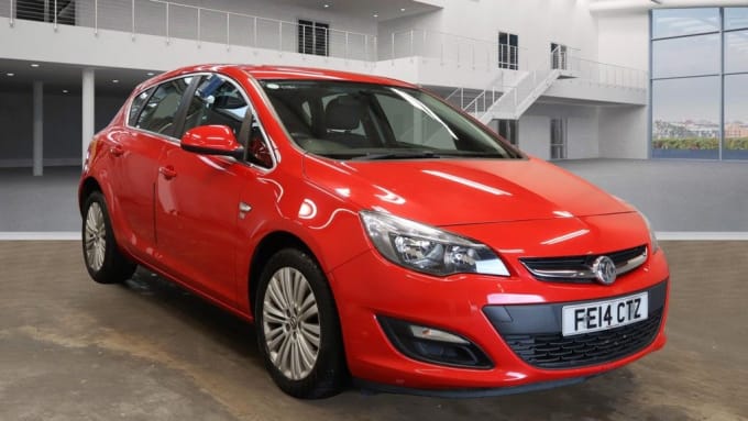 2025 Vauxhall Astra