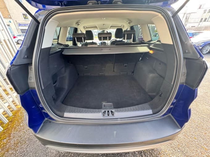 2025 Ford Kuga