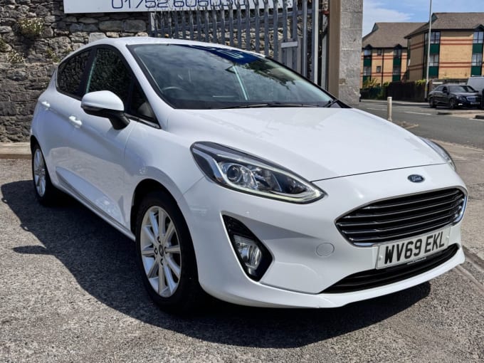 2025 Ford Fiesta