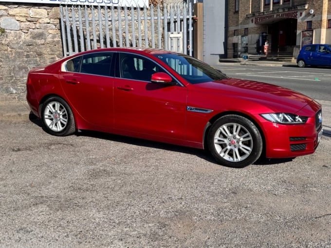 2025 Jaguar Xe