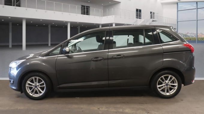 2025 Ford Grand C-max