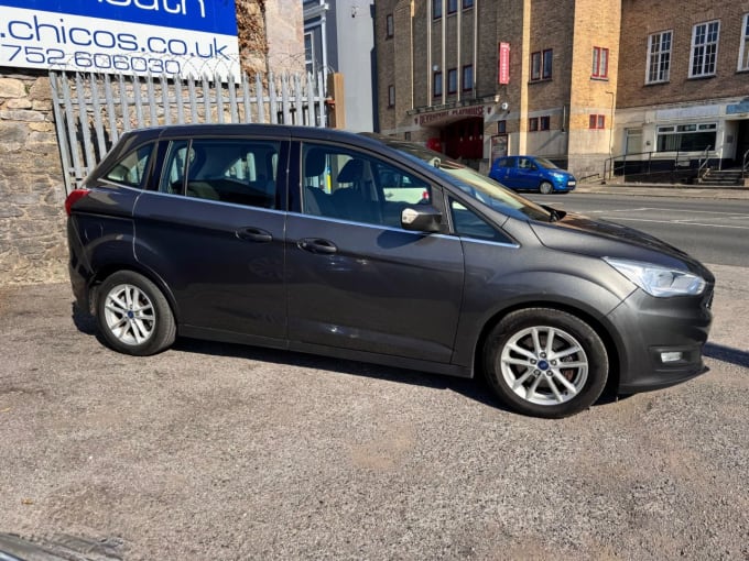 2025 Ford Grand C-max