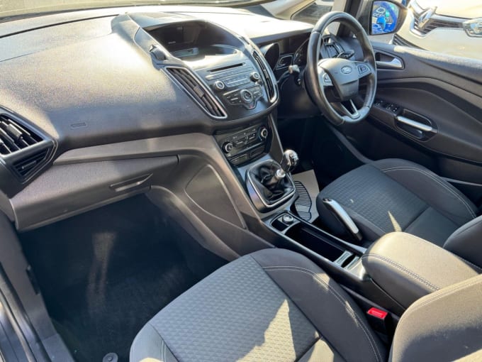 2025 Ford Grand C-max