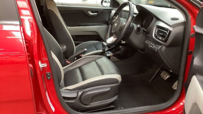 2025 Kia Stonic