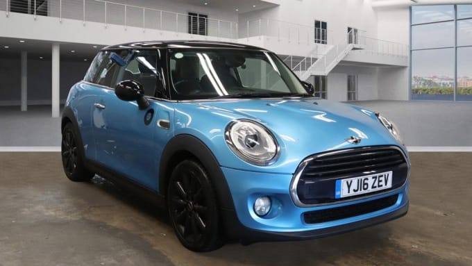 2025 Mini Hatch