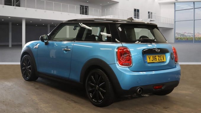 2025 Mini Hatch