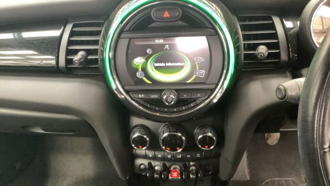 2025 Mini Hatch