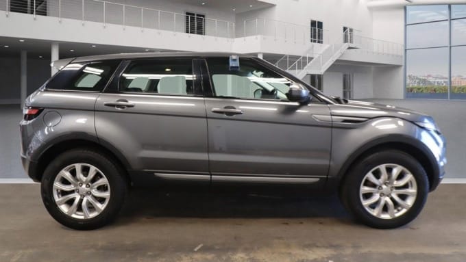 2025 Land Rover Range Rover Evoque