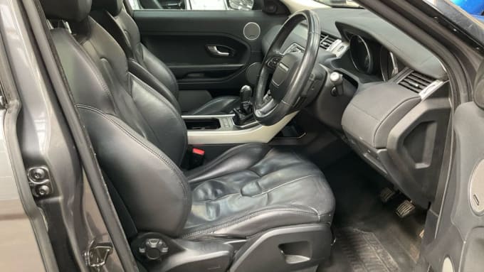 2025 Land Rover Range Rover Evoque
