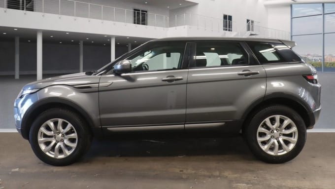 2025 Land Rover Range Rover Evoque