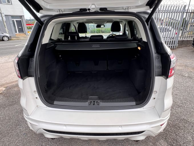 2025 Ford Kuga