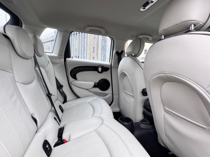 2025 Mini Hatch