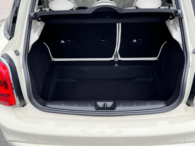 2025 Mini Hatch