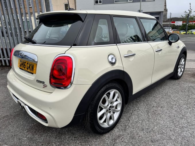 2025 Mini Hatch
