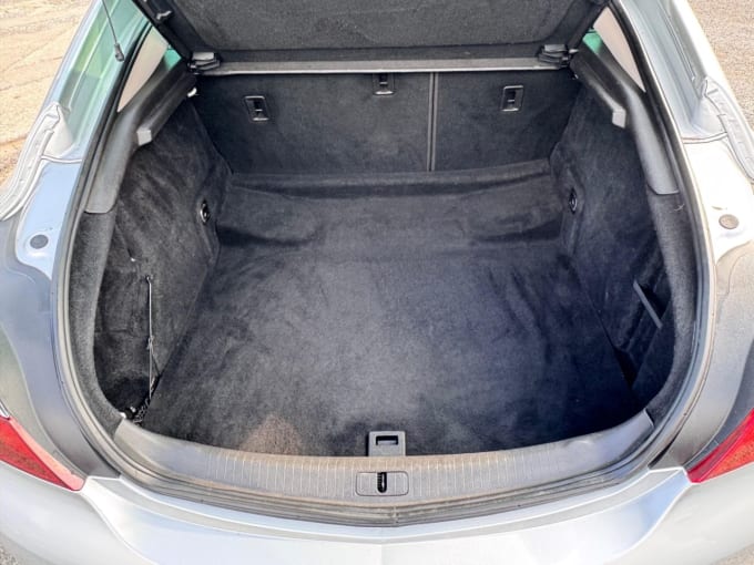 2025 Vauxhall Insignia