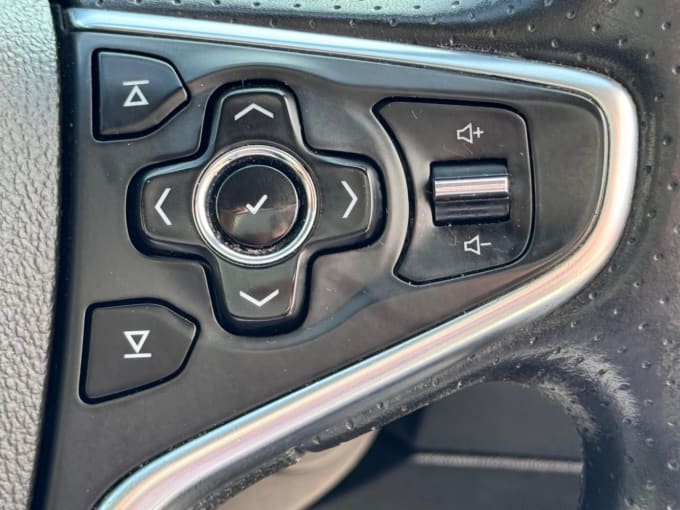 2025 Vauxhall Insignia