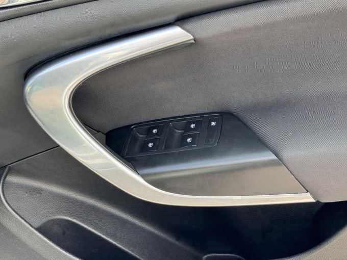 2025 Vauxhall Insignia