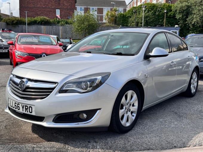 2025 Vauxhall Insignia