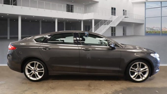 2025 Ford Mondeo