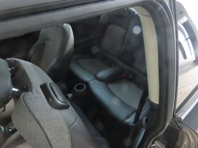 2025 Mini Hatch