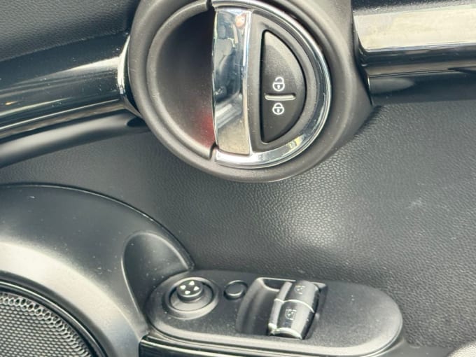 2025 Mini Hatch
