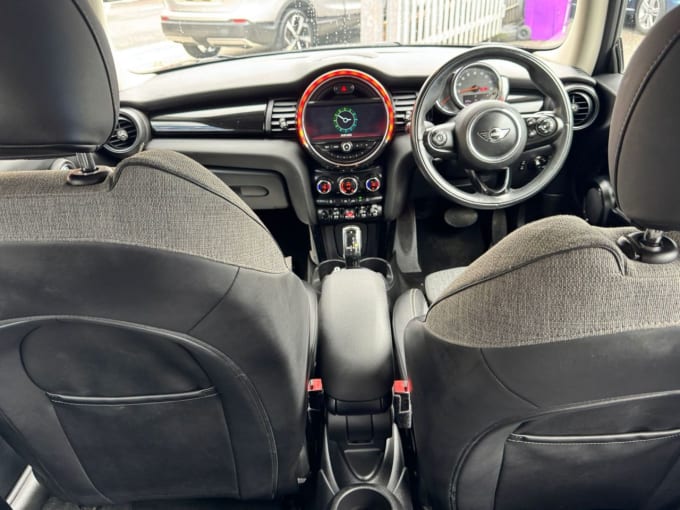 2025 Mini Hatch