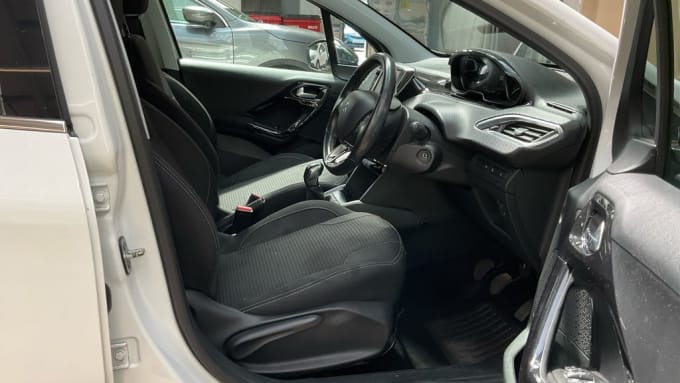 2025 Peugeot 208