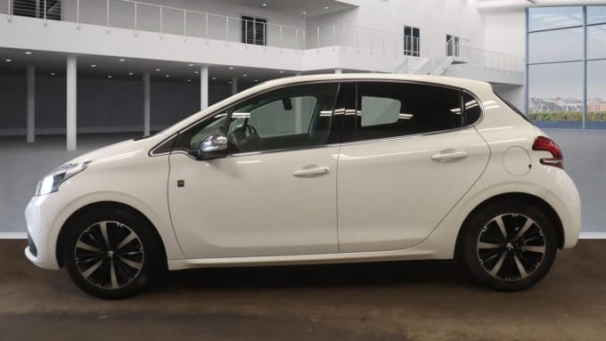 2025 Peugeot 208