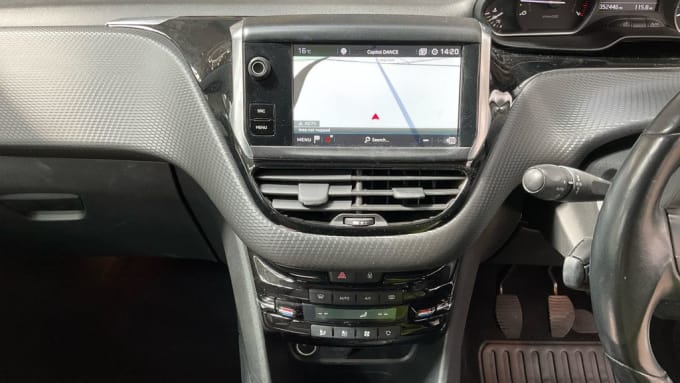 2025 Peugeot 208