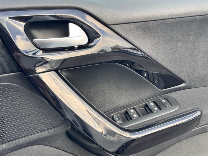 2025 Peugeot 208