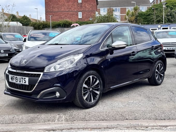 2025 Peugeot 208