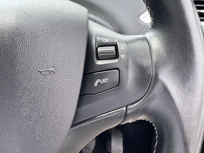 2025 Peugeot 208