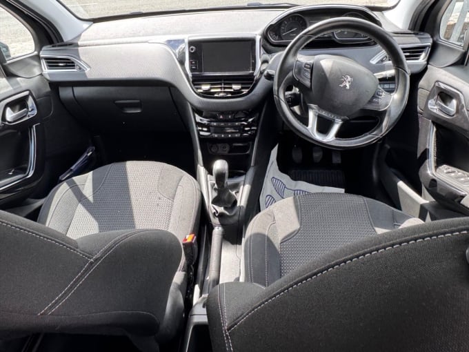 2025 Peugeot 208