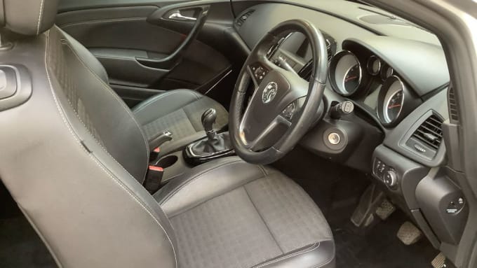 2025 Vauxhall Astra Gtc