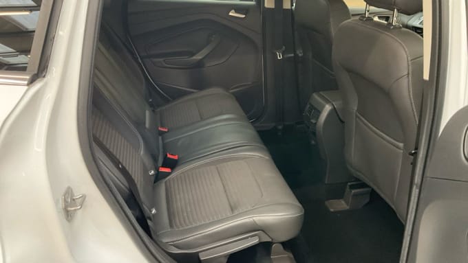 2025 Ford Kuga