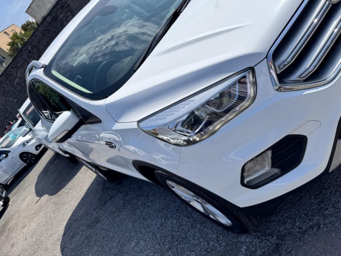 2025 Ford Kuga