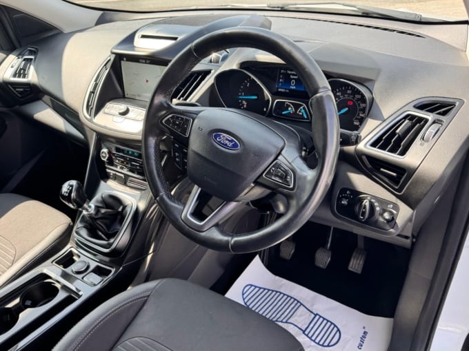 2025 Ford Kuga