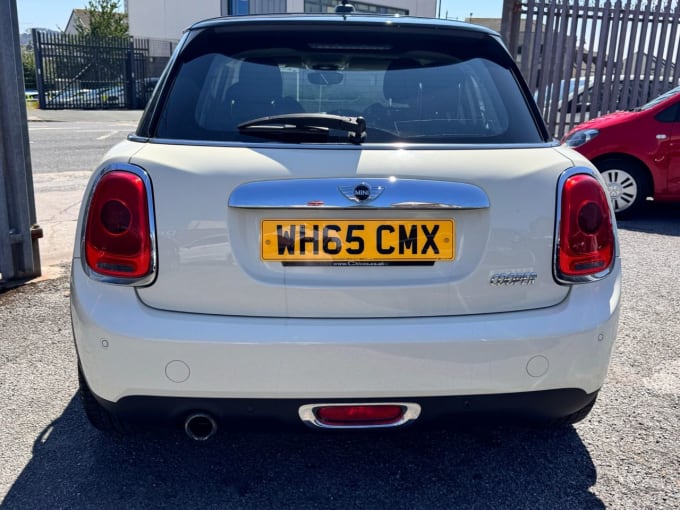 2025 Mini Hatch